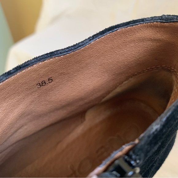 One Of 2 Black Suede Witchy heeled Booties 38.5 - Picture 6 of 15